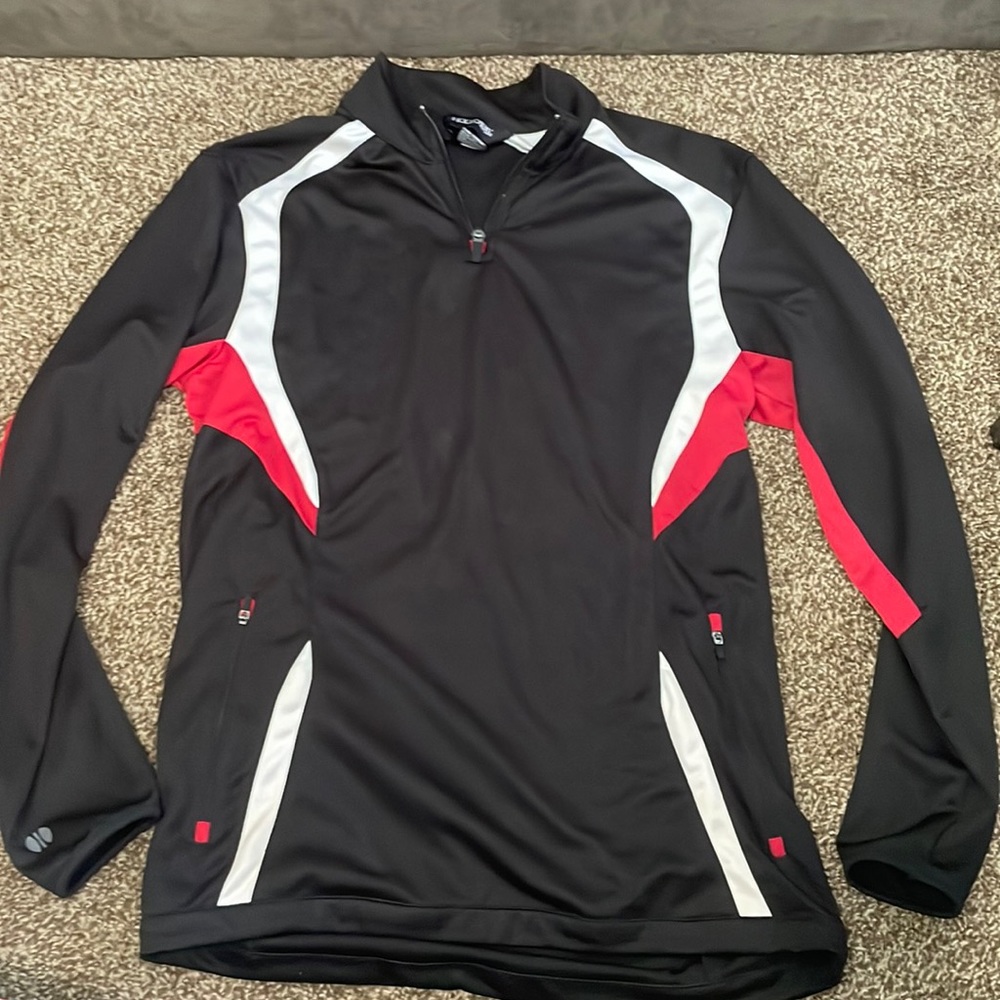 Holloway Medium men’s quarter zip pullover.